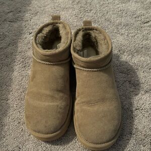 Ugg ultra minis